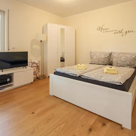 Wohnperle Leubener Stuebchen * Drezno